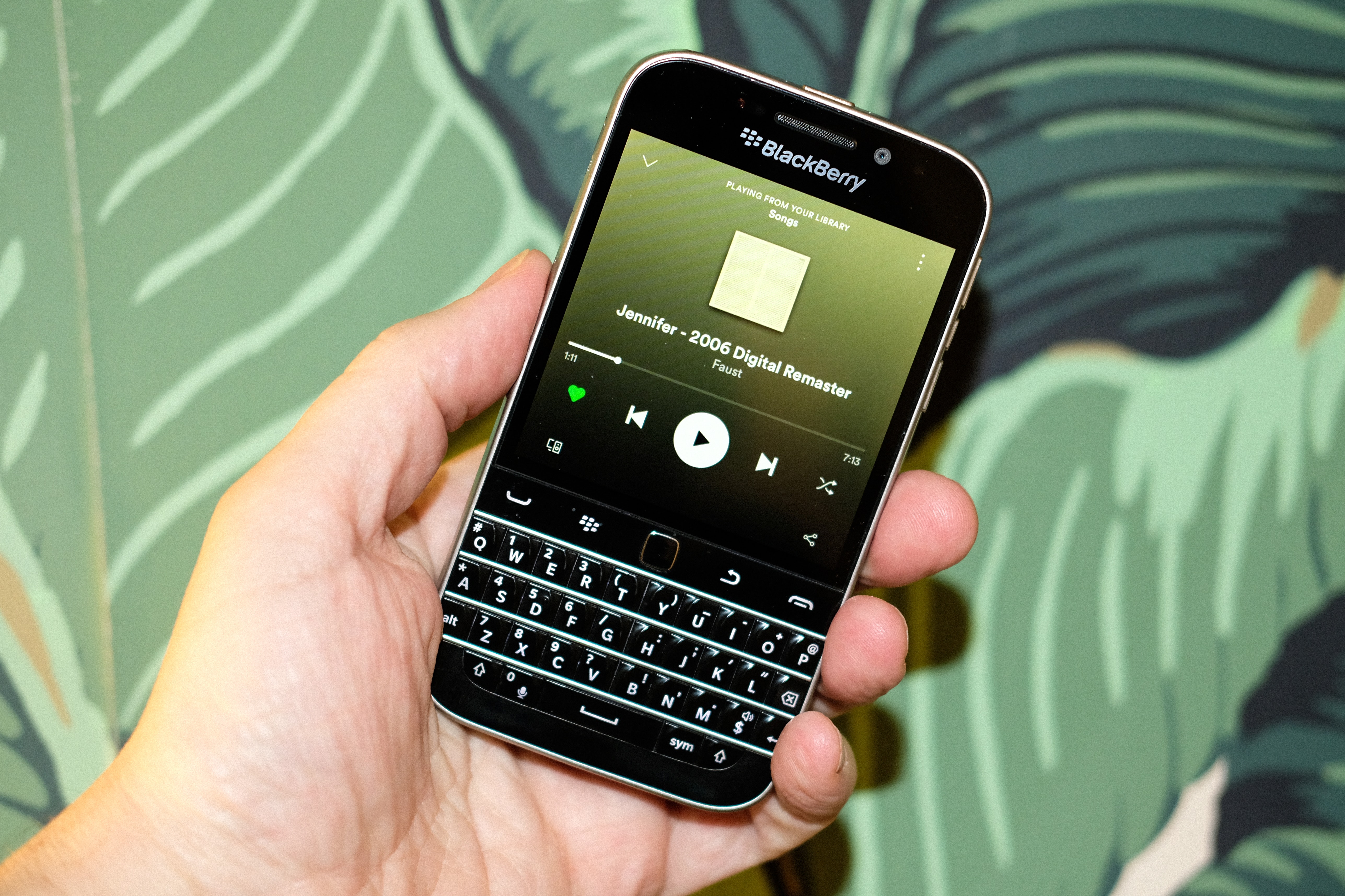 install android on blackberry classic